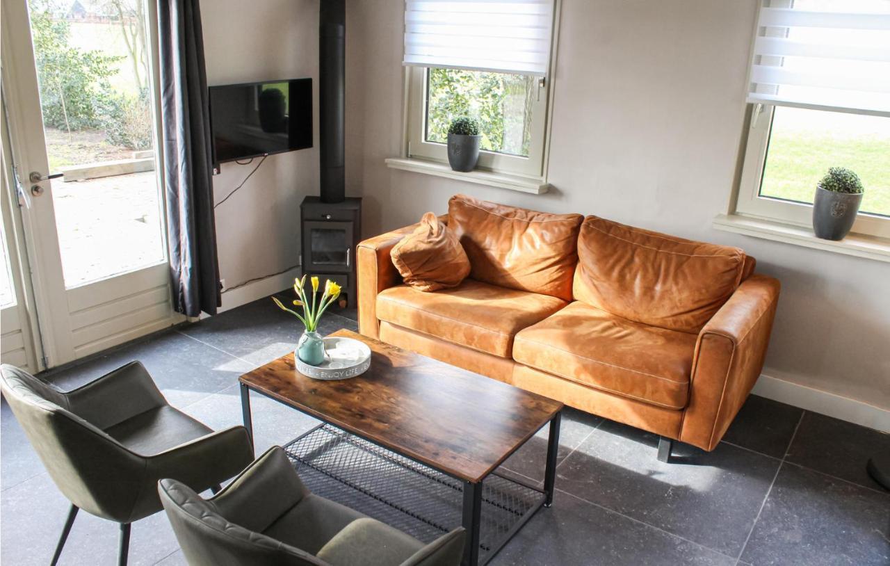 2 Bedroom Nice Home In Bornerbroek Weleveld エクステリア 写真