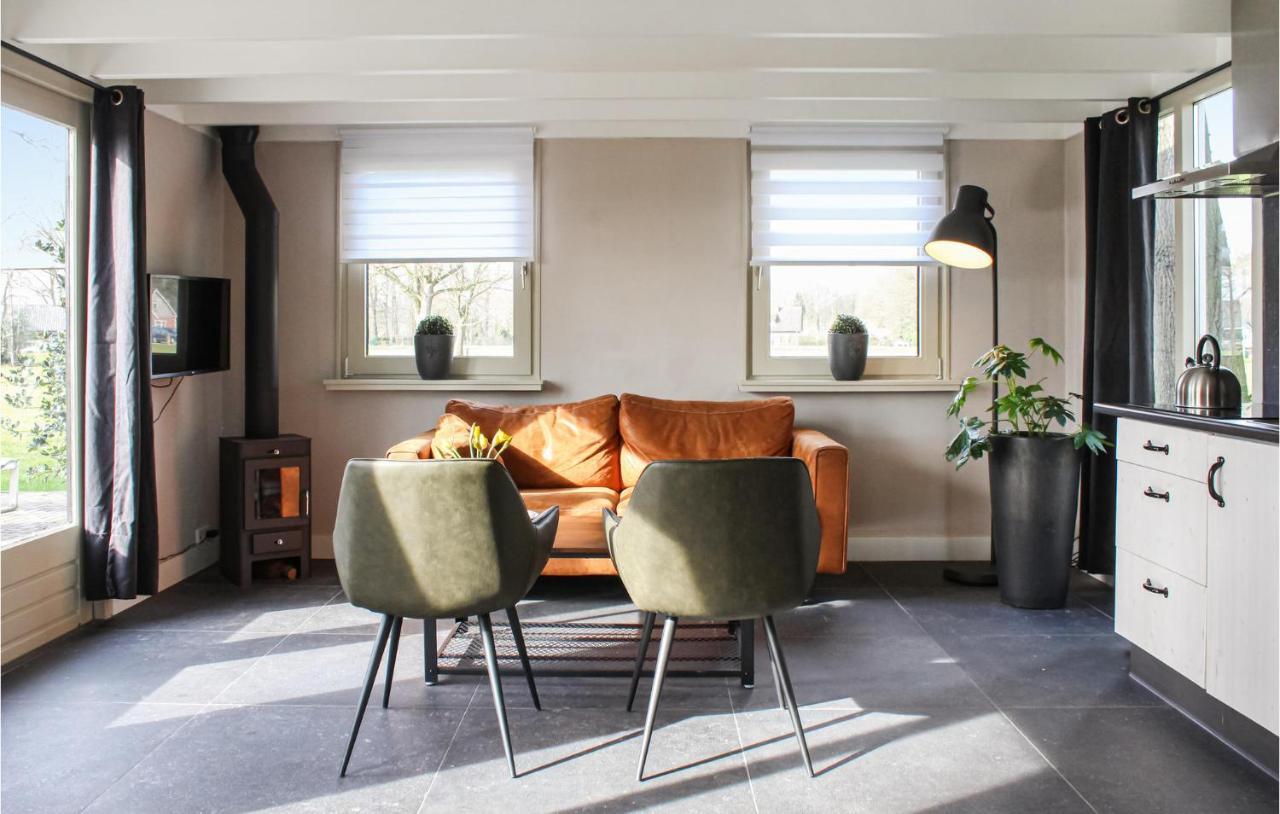 2 Bedroom Nice Home In Bornerbroek Weleveld エクステリア 写真
